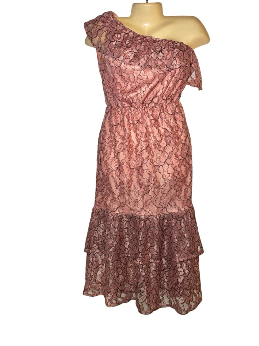 PrettyLittleThing Rose One-Shoulder Lace Midi Dress